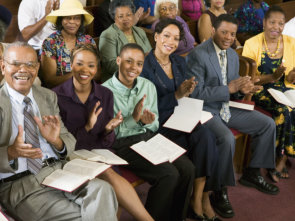 congregation clapping at church