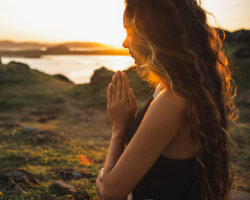 young woman praying